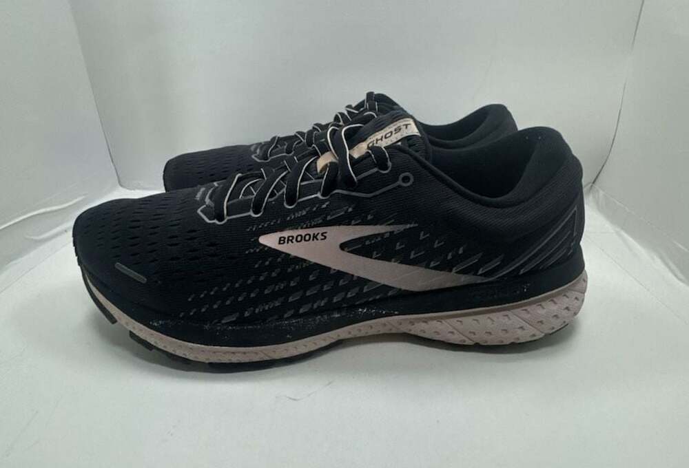 Brooks Women's Ghost 13 Black and Pearl Running Shoes - Picture 4 of 8